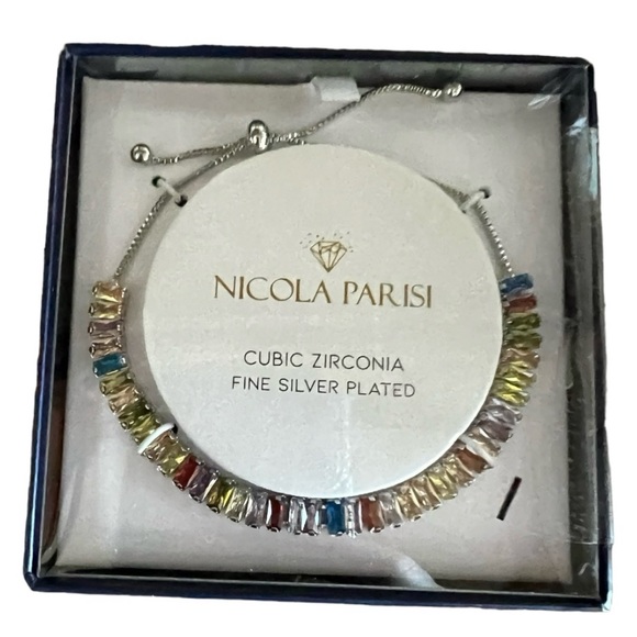 NWOT. Original box. Bracelet. - Picture 2 of 4